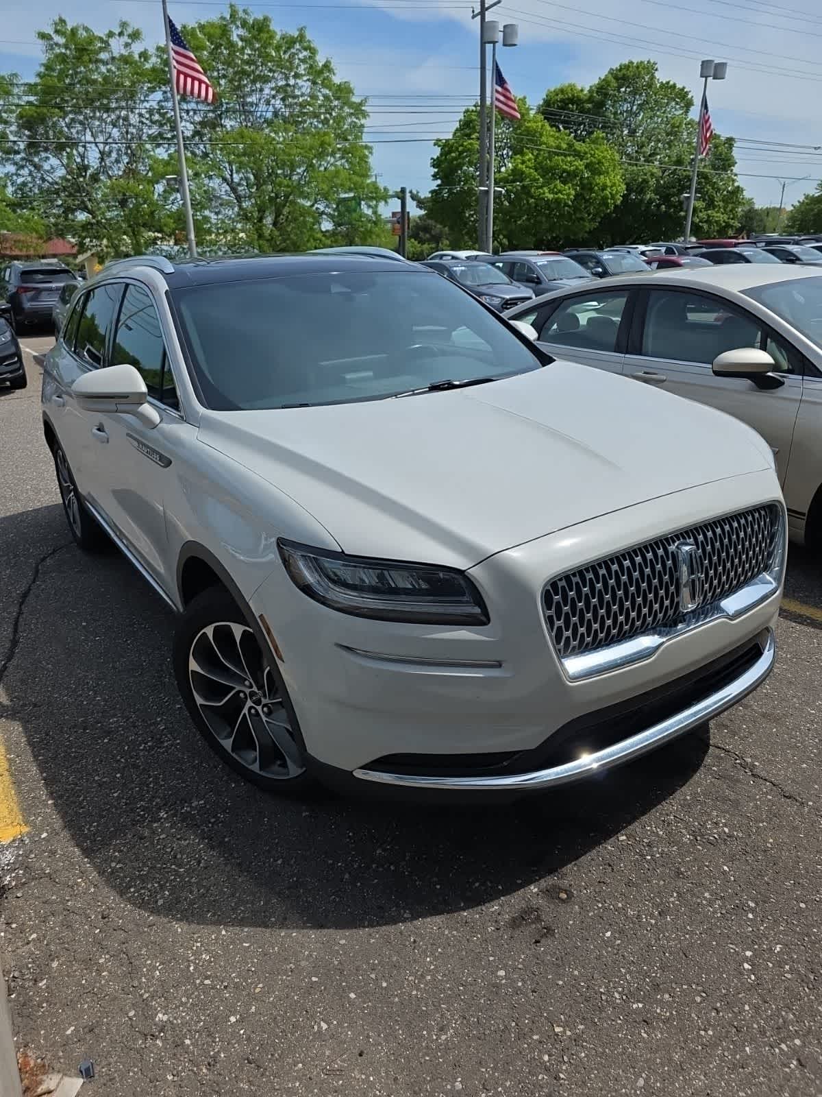 2022 Lincoln Nautilus Reserve AWD's photo