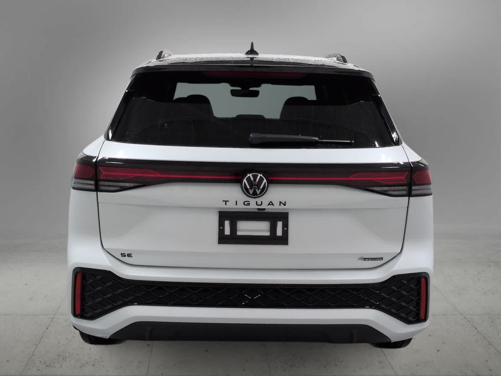 2026 Volkswagen Tiguan SE R-LINE BLACK - Photo 7