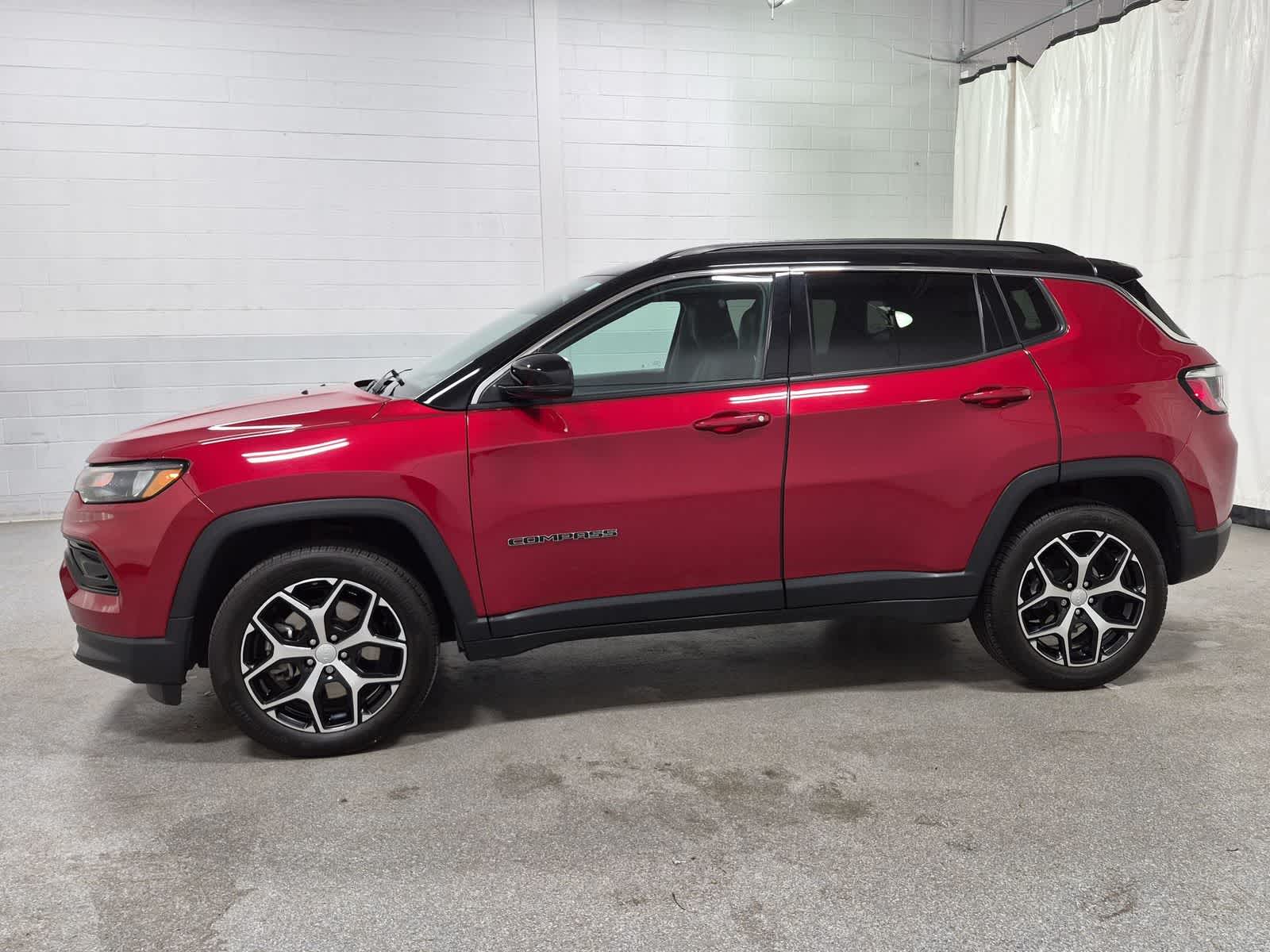 Thumbnail: 2024 Jeep Compass - 11