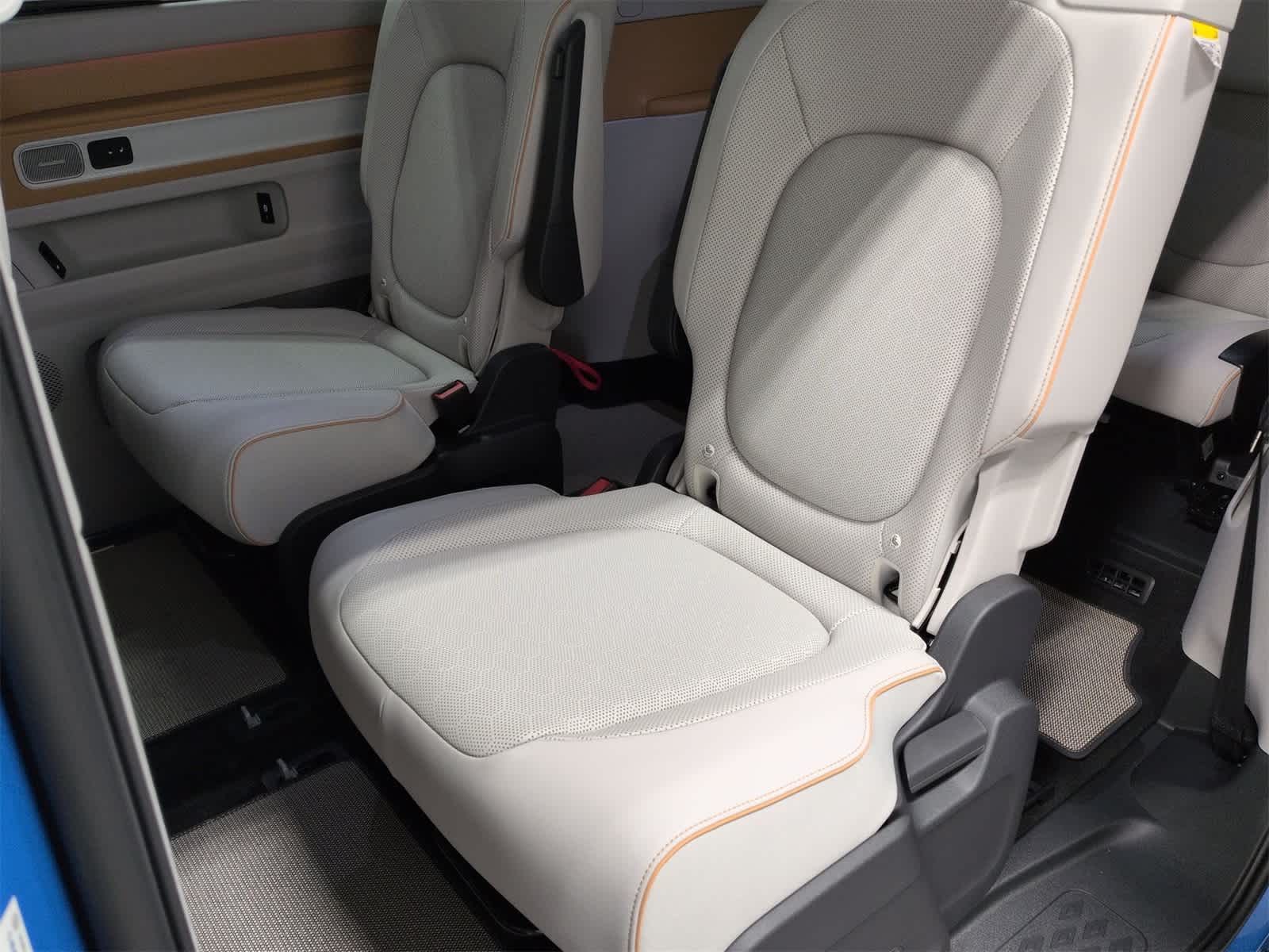 Thumbnail: 2025 Volkswagen ID.Buzz - 21