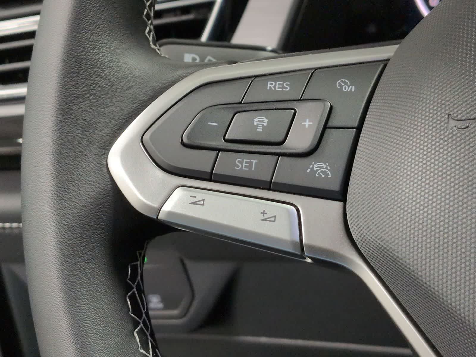 Thumbnail: 2026 Volkswagen Atlas - 23