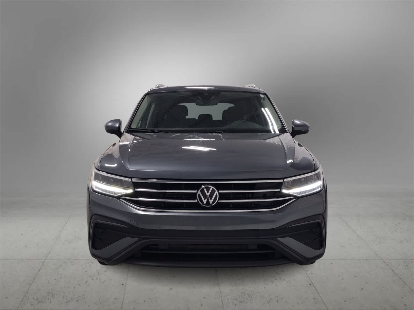 2024 Volkswagen Tiguan SE Wolfsburg Edition photo 3