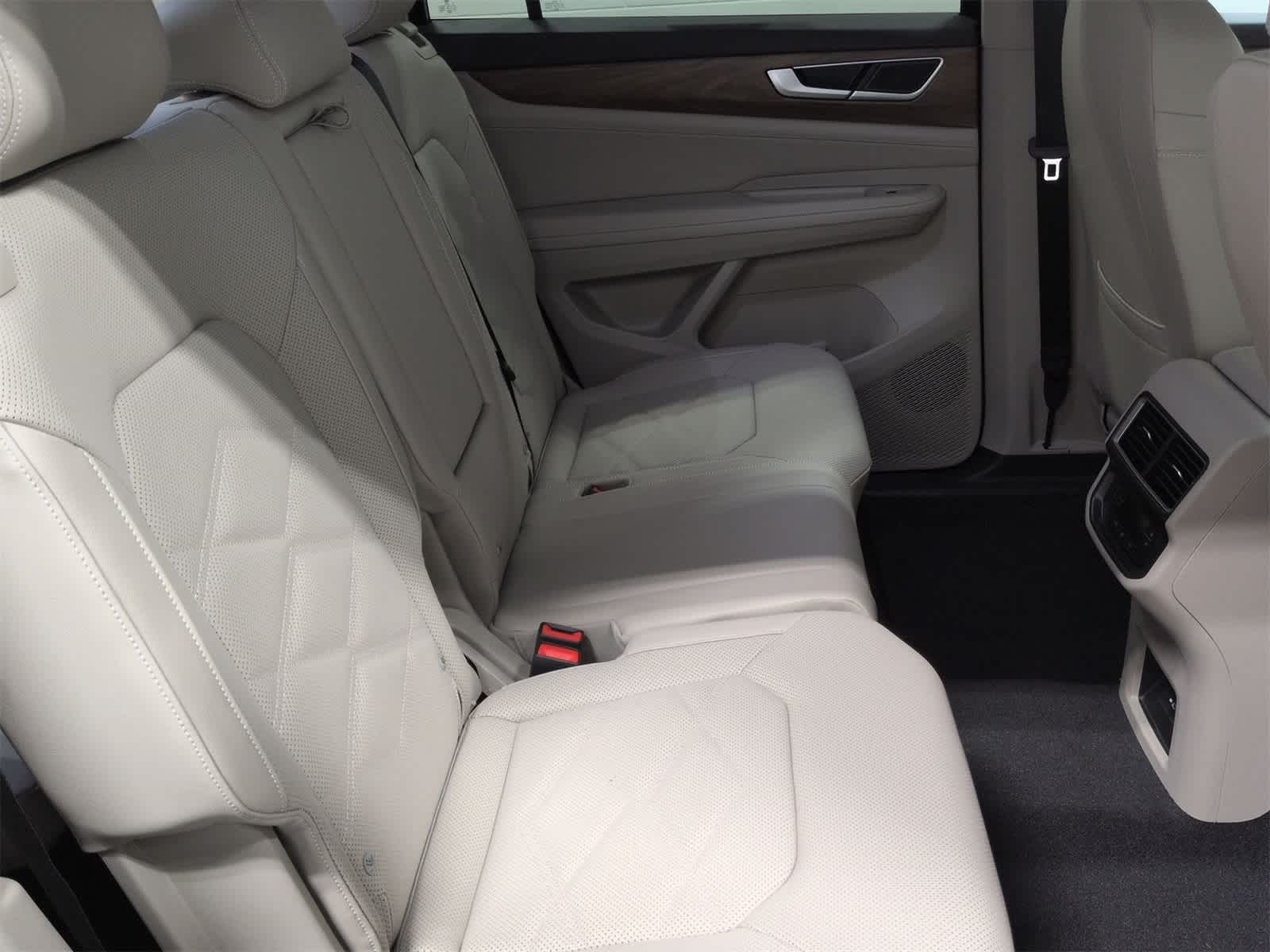 Thumbnail: 2026 Volkswagen Atlas - 21