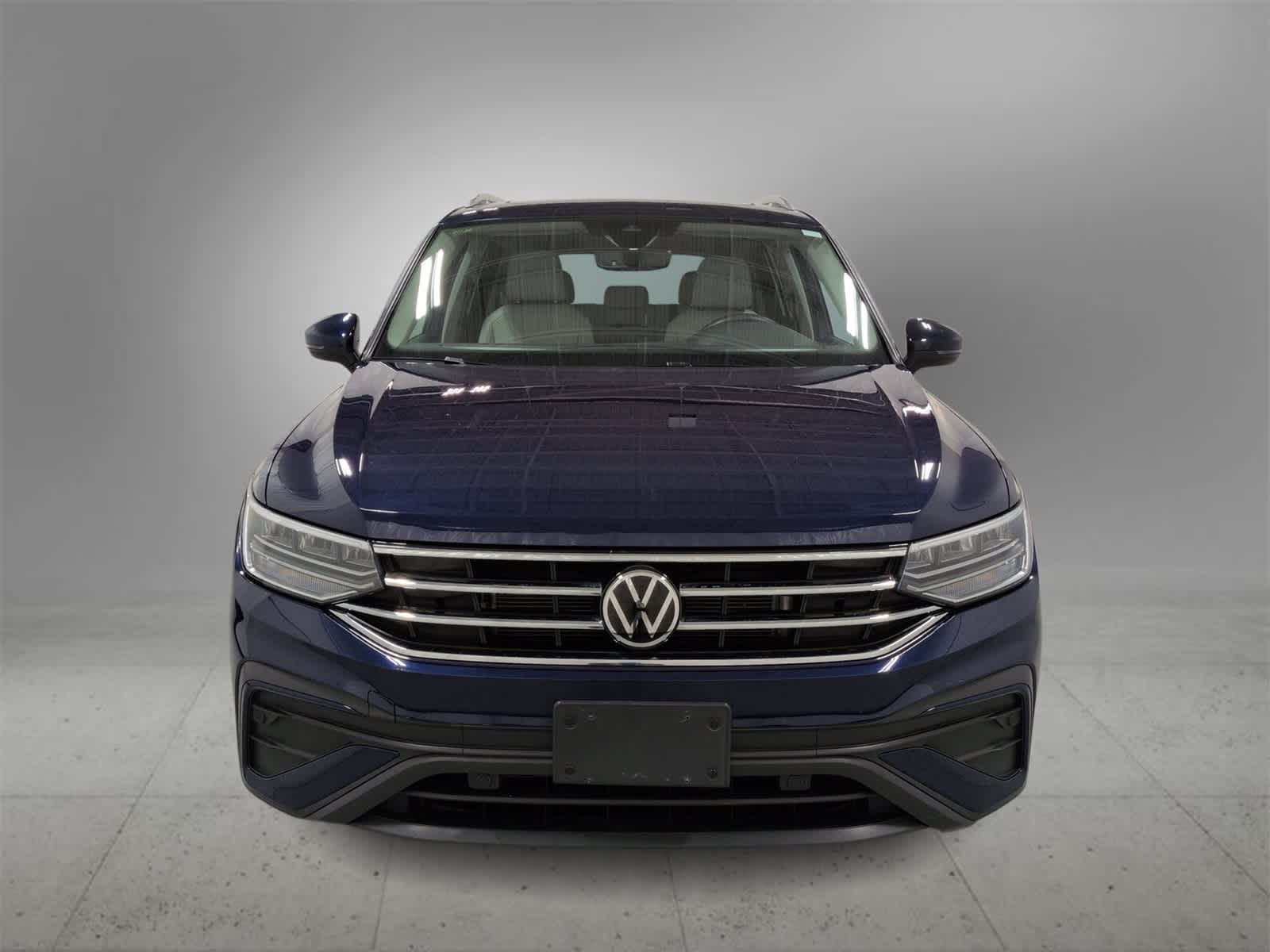 2022 Volkswagen Tiguan SE photo 3