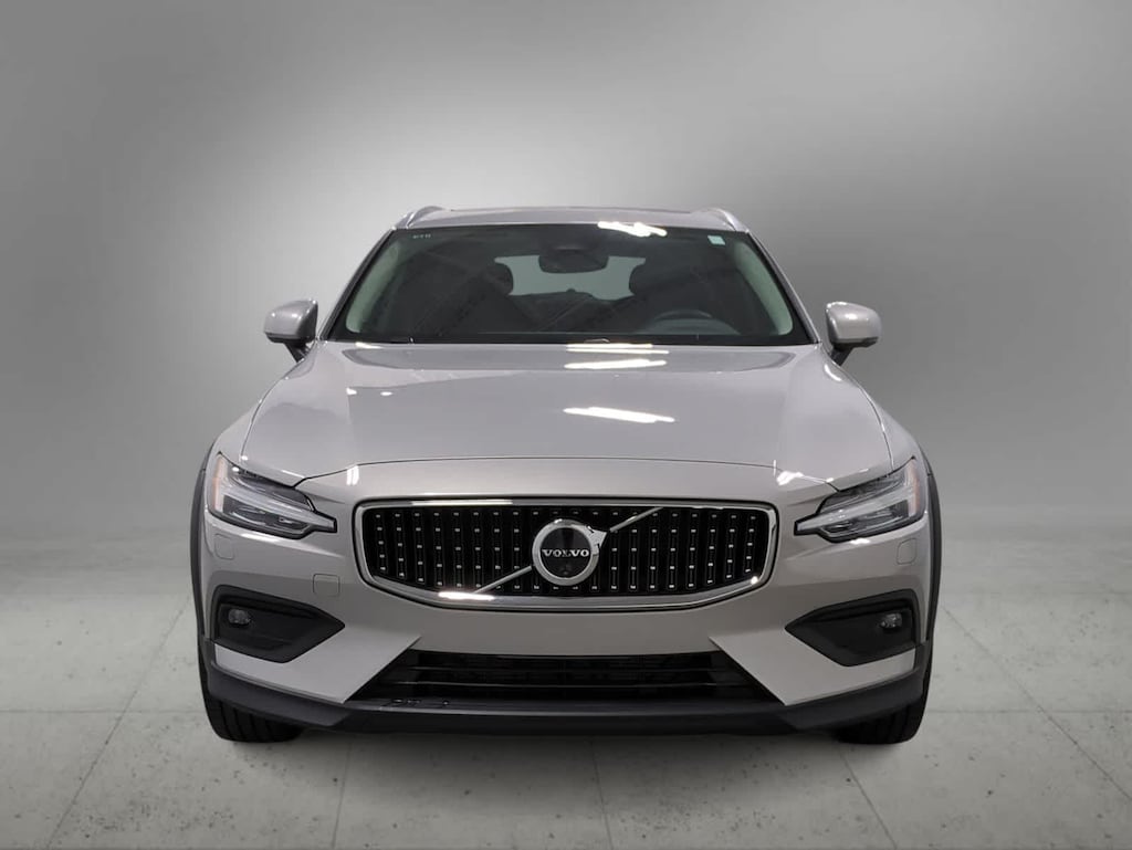 Used 2025 Volvo V60 Cross Country B5 Plus Wagon