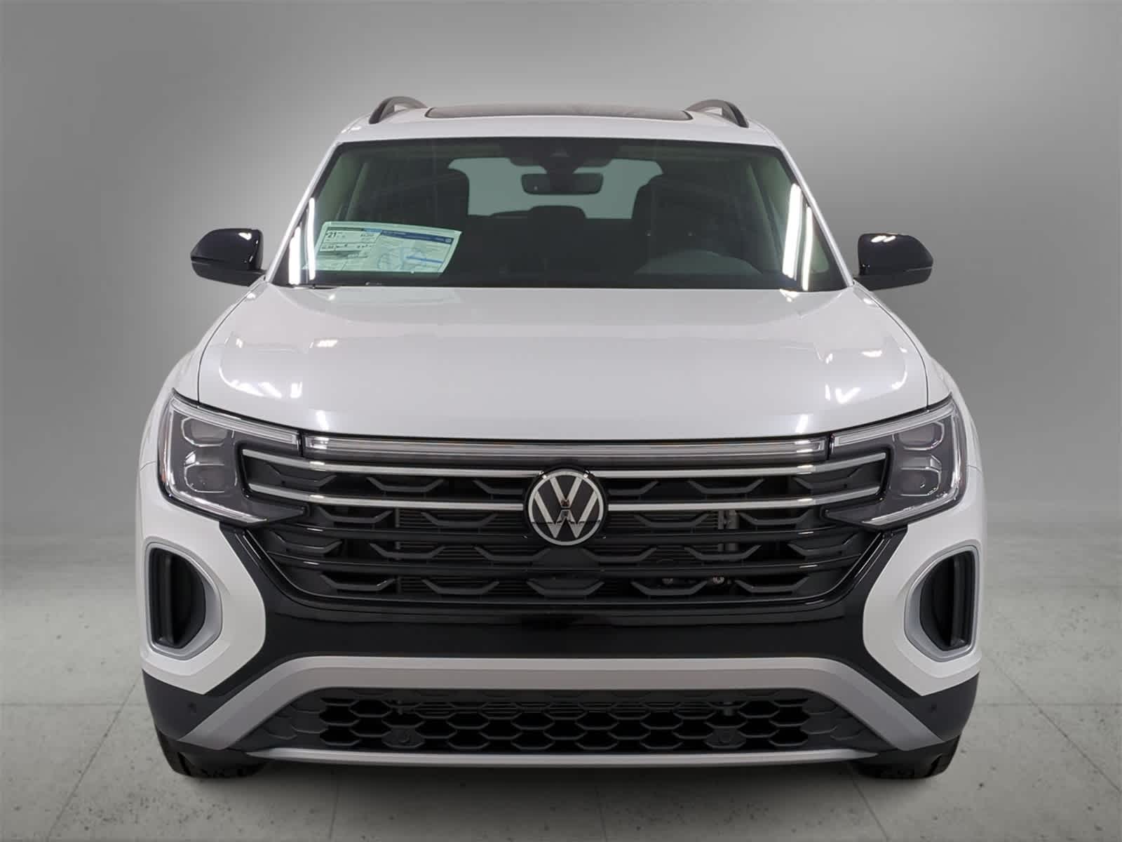 2026 Volkswagen Atlas Peak Edition SE photo 3