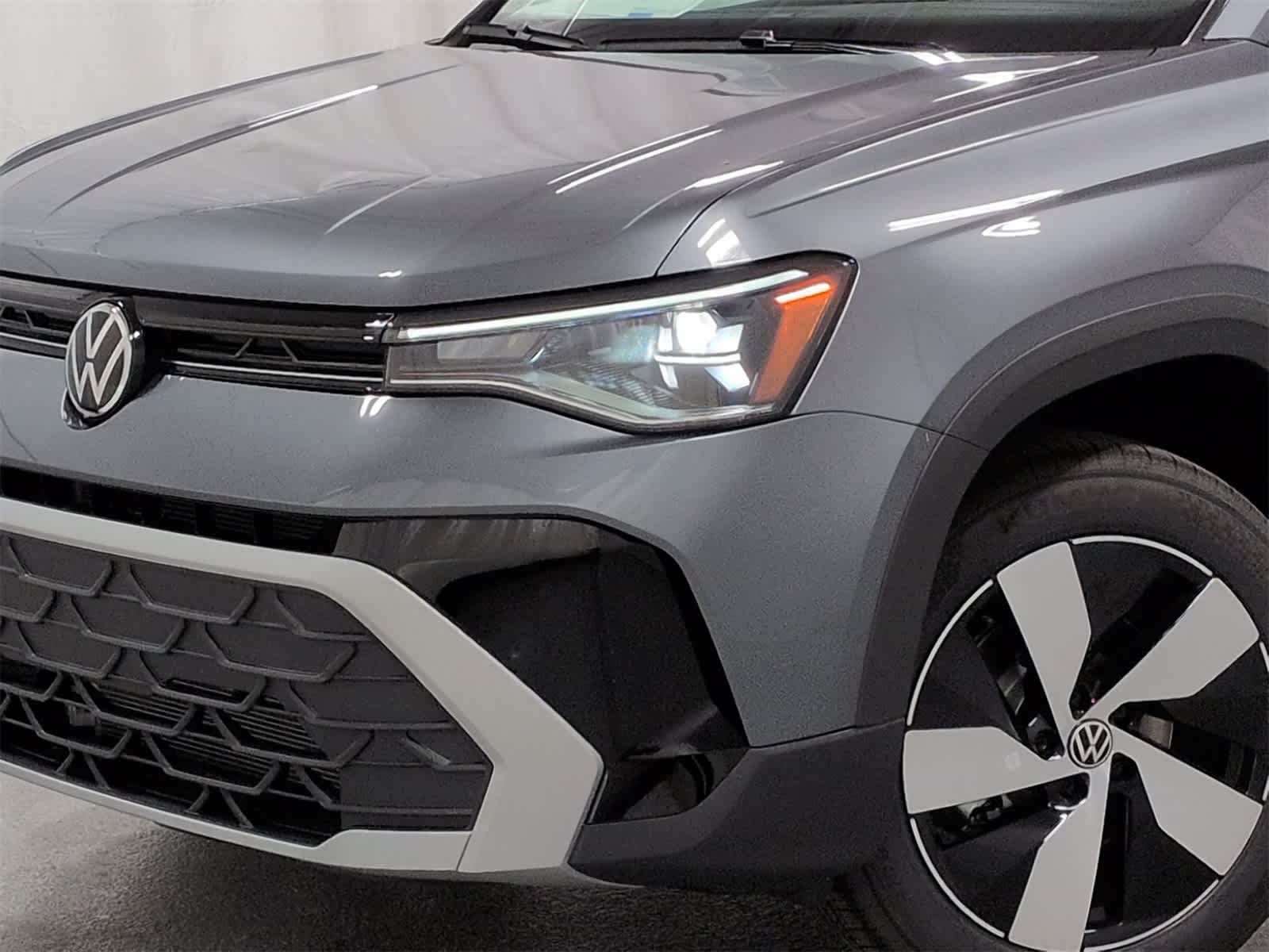 Thumbnail: 2025 Volkswagen Taos - 11