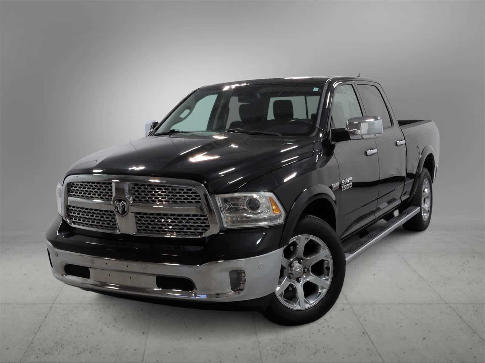 2015 RAM Ram 1500 Pickup Laramie's photo