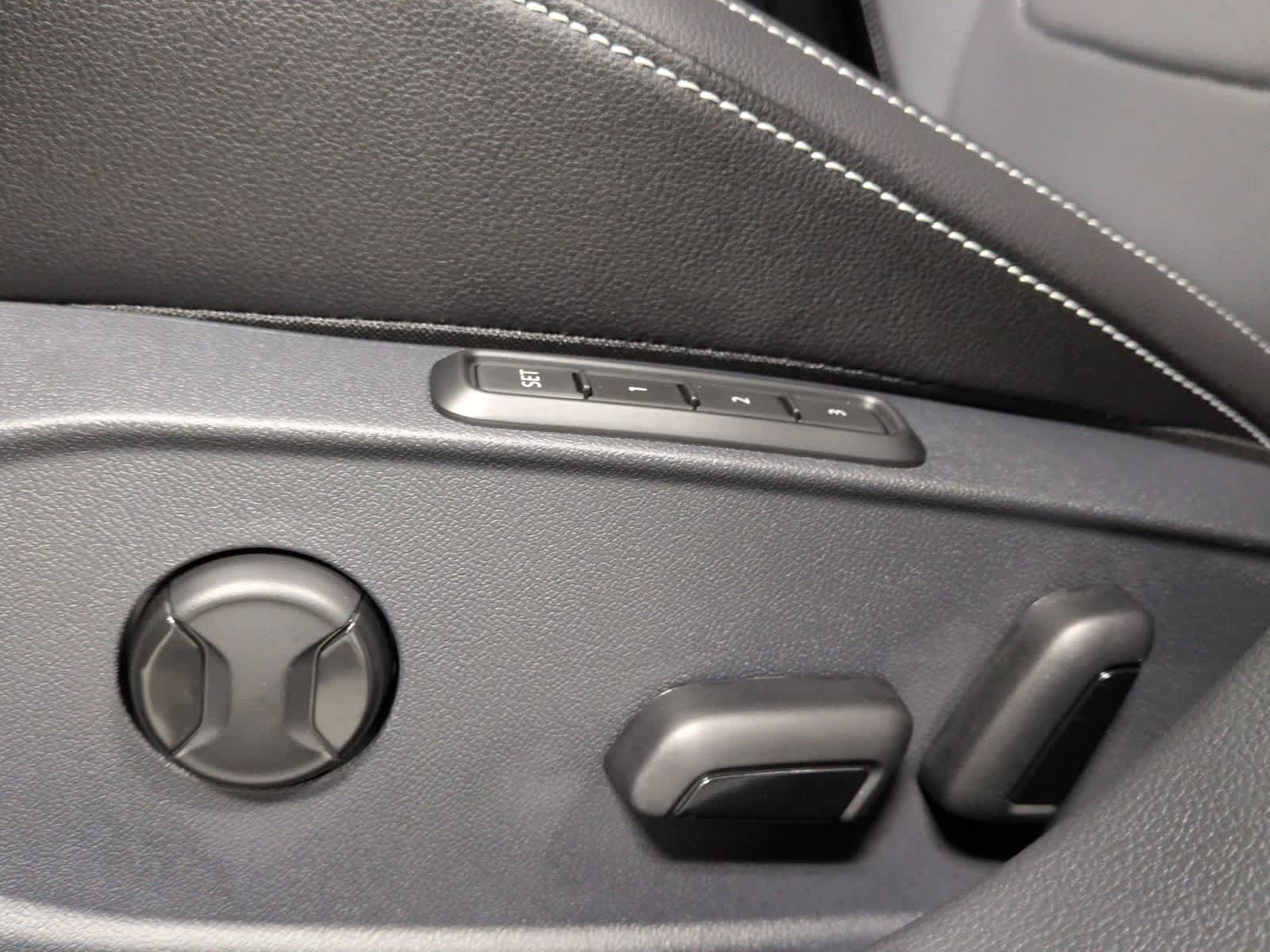 2026 Volkswagen Jetta SEL - Photo 18
