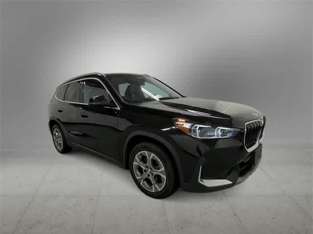 Used 2023 BMW X1 28i with VIN WBX73EF03P5W50368 for sale in Farmington, MI