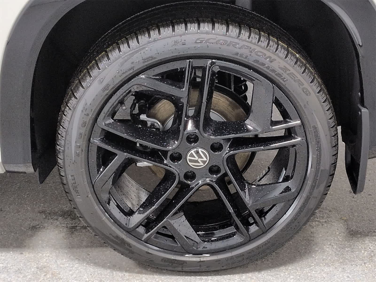 Thumbnail: 2026 Volkswagen Tiguan - 14