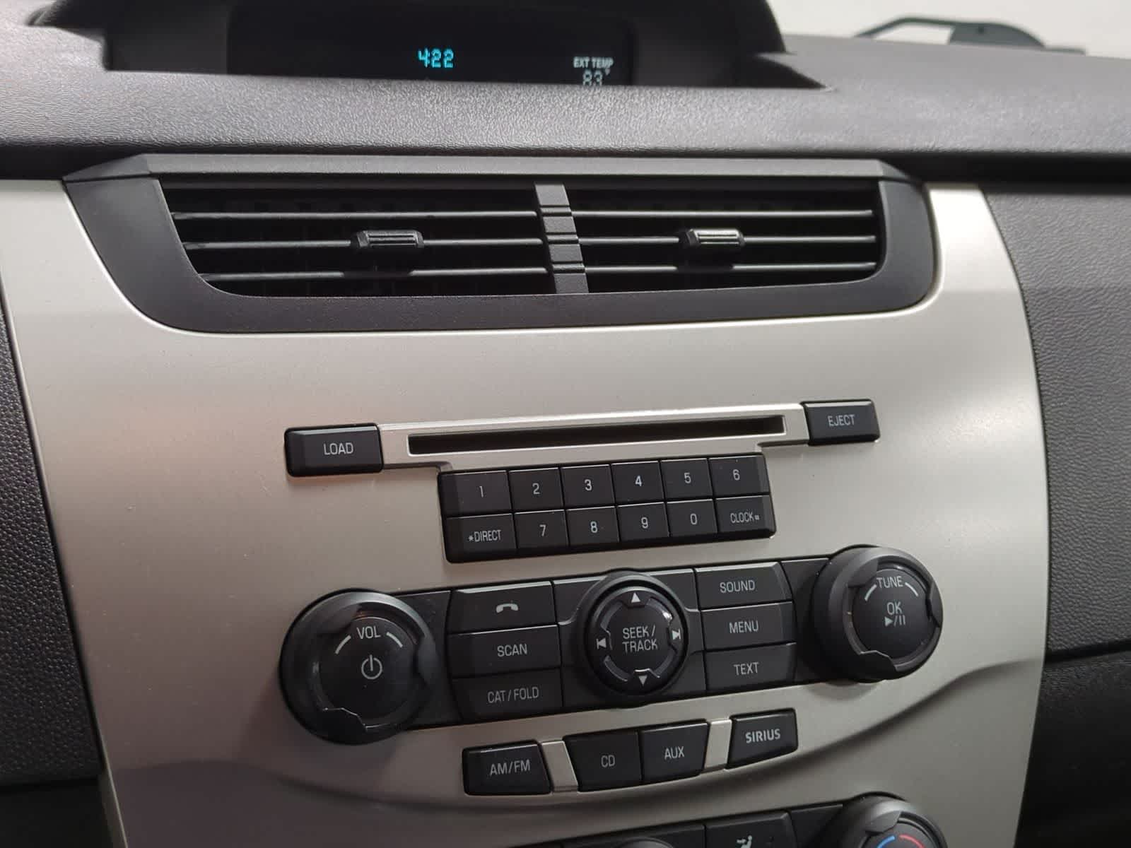 Thumbnail: 2011 Ford Focus - 24