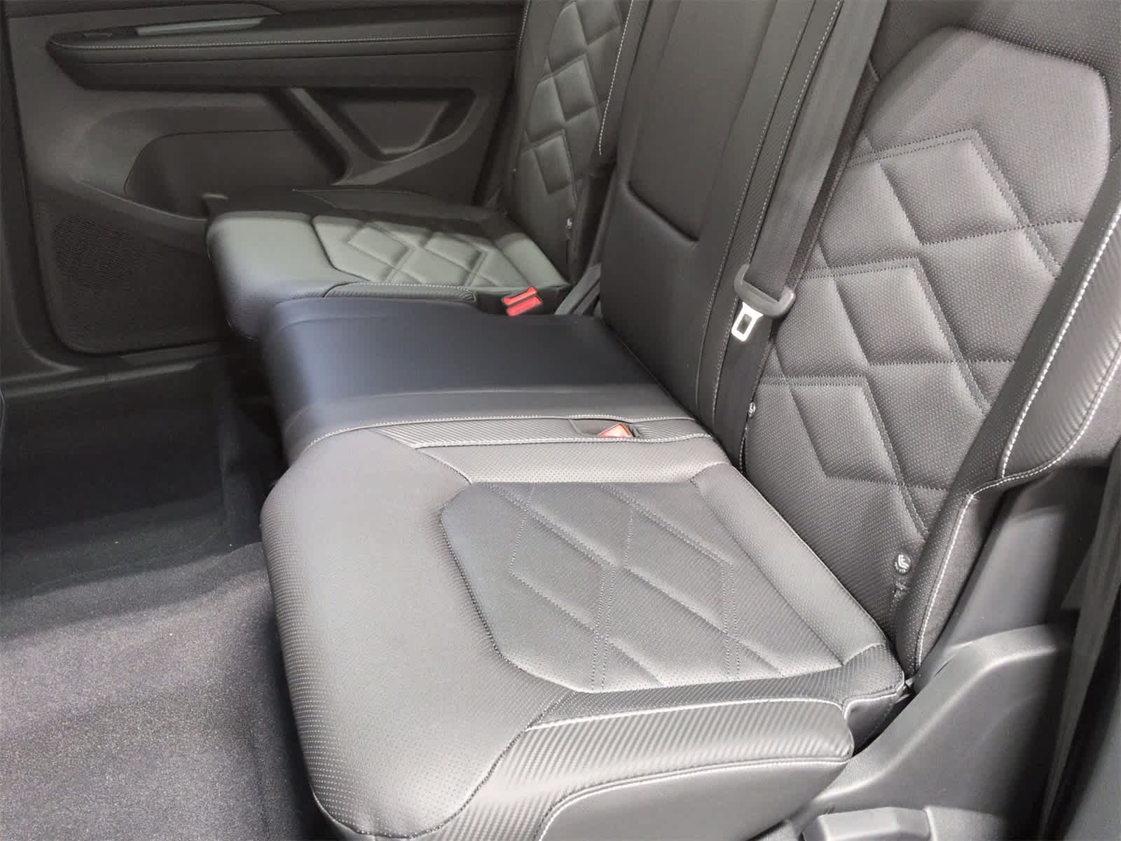 Thumbnail: 2026 Volkswagen Atlas - 21