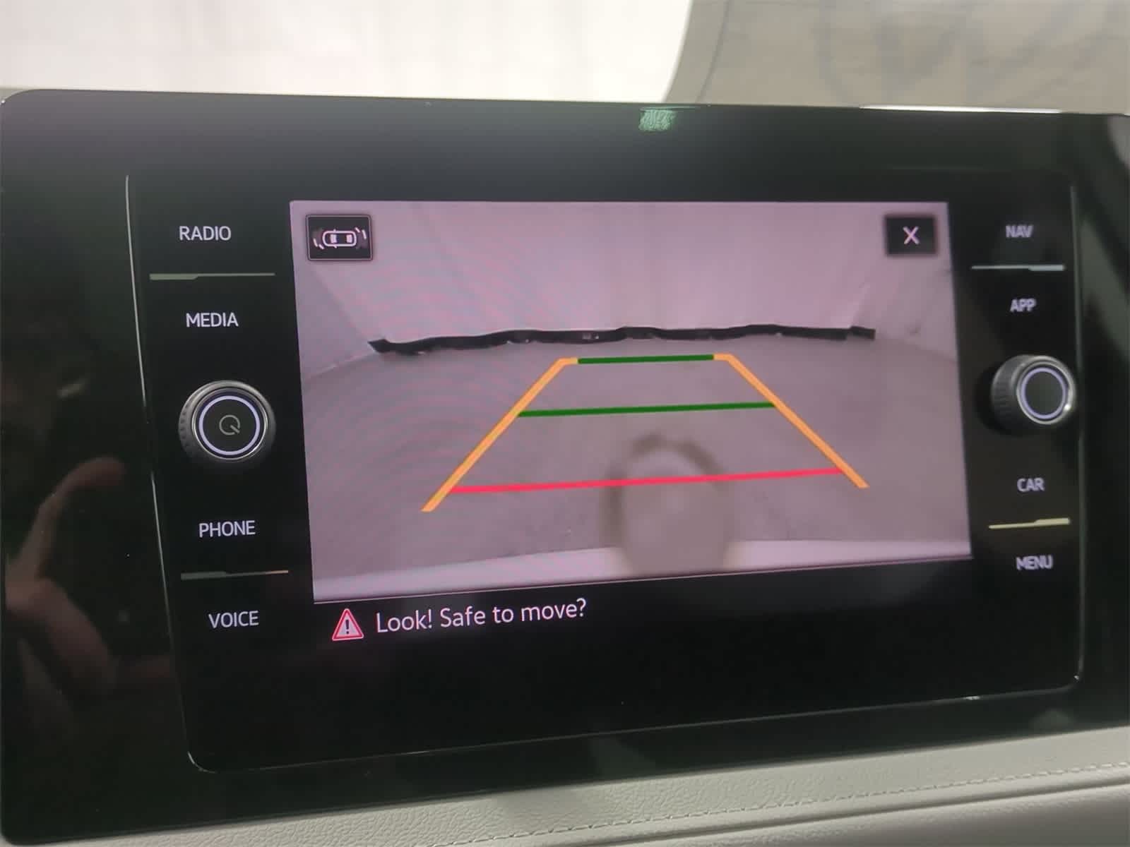 Thumbnail: 2025 Volkswagen Taos - 32