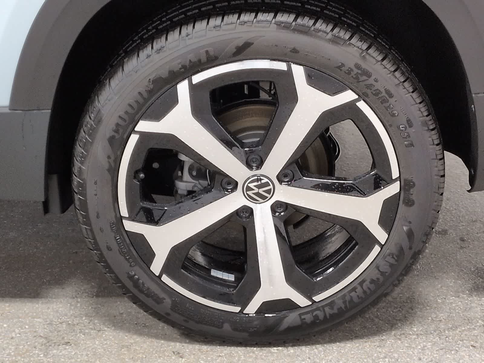 2026 Volkswagen Taos SEL - Photo 14