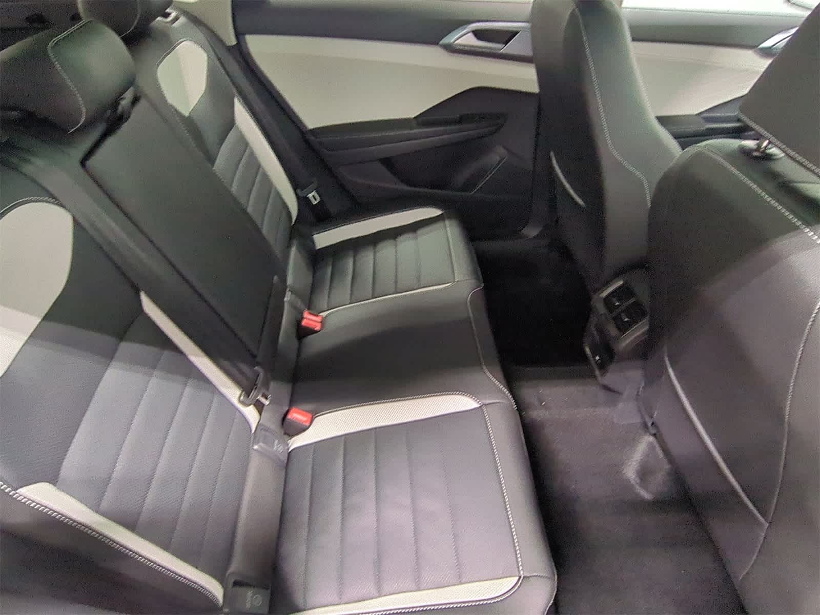 Thumbnail: 2025 Volkswagen Taos - 22