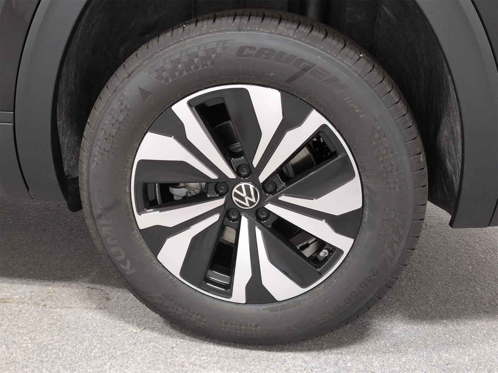 Thumbnail: 2026 Volkswagen Atlas - 14