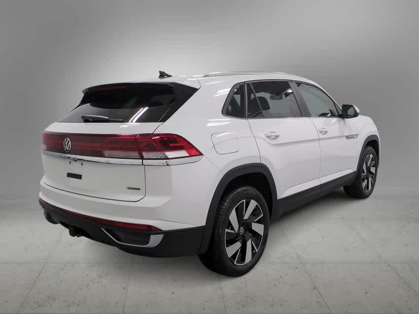 2025 Volkswagen Atlas SE 8