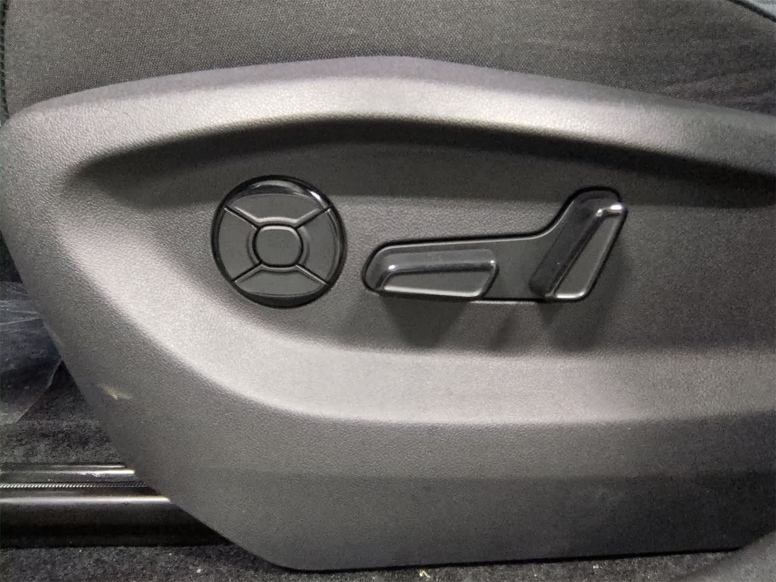 Thumbnail: 2026 Volkswagen Tiguan - 18