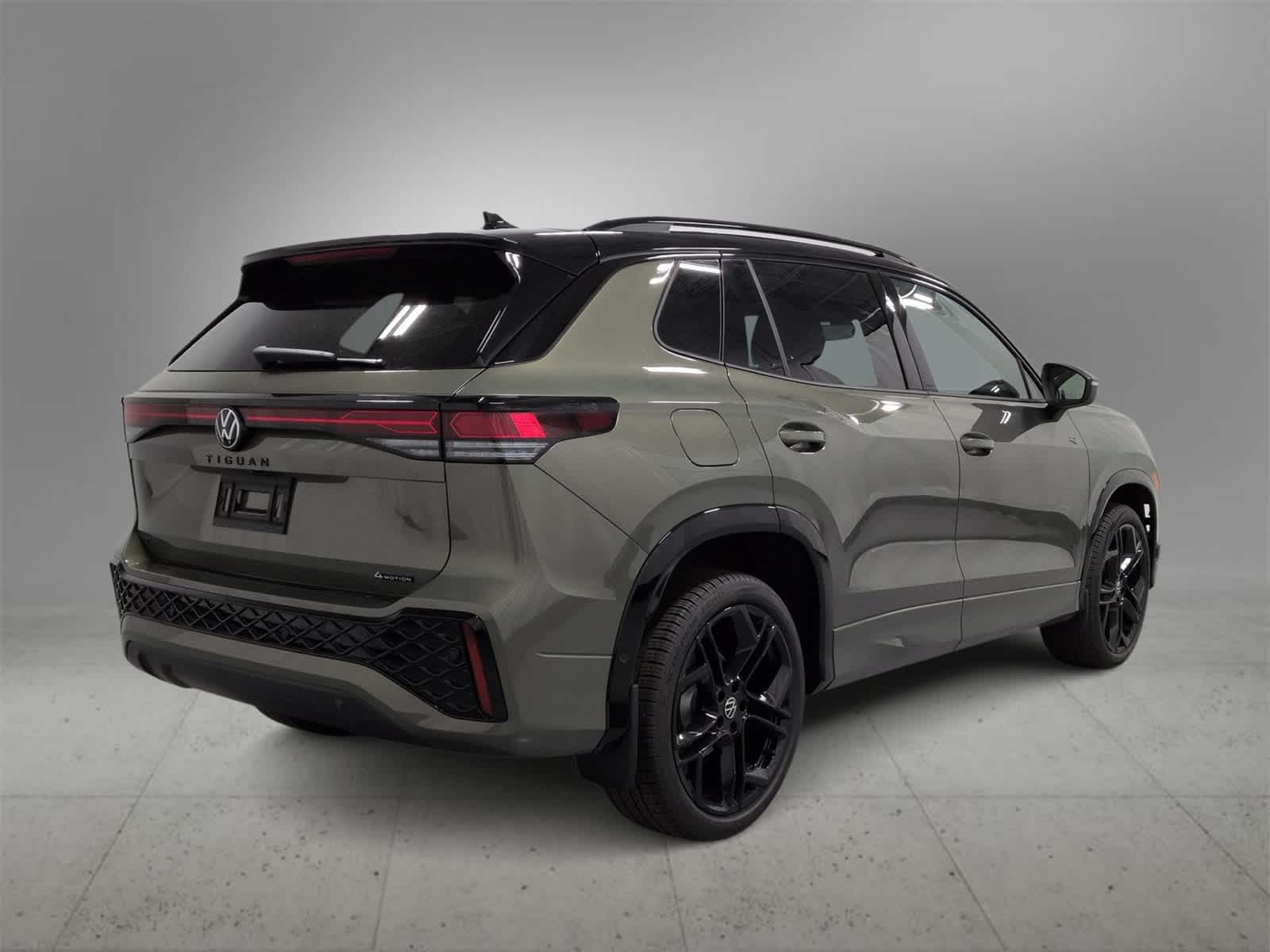 Thumbnail: 2026 Volkswagen Tiguan - 8