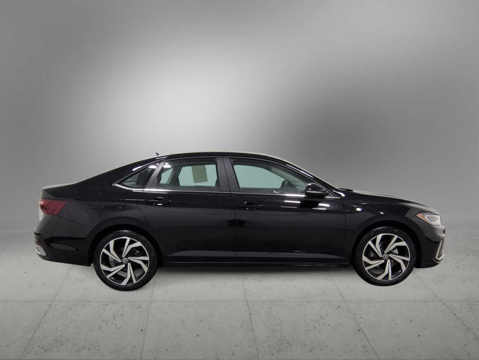2026 Volkswagen Jetta SEL - Photo 9