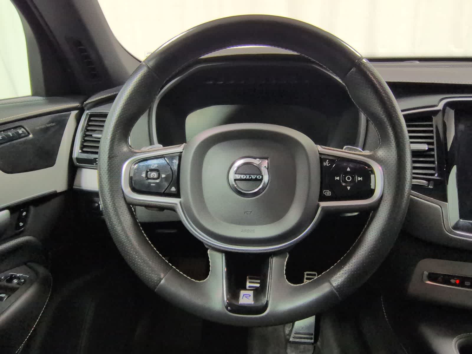 Thumbnail: 2019 Volvo XC90 - 25