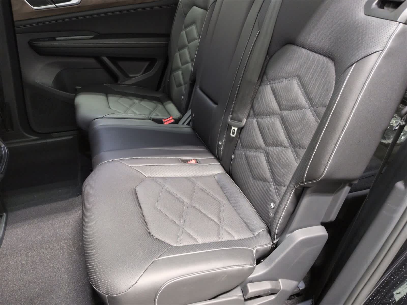 Thumbnail: 2026 Volkswagen Atlas - 21