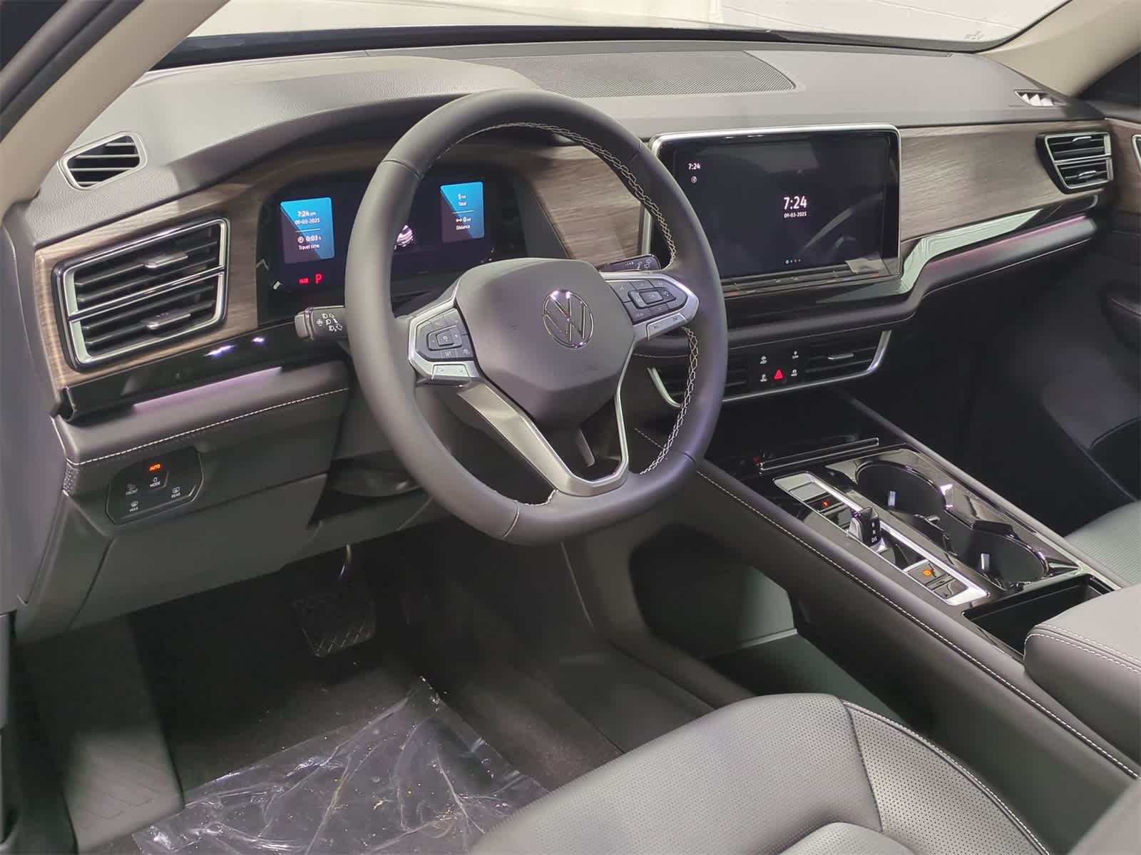 Thumbnail: 2026 Volkswagen Atlas - 10