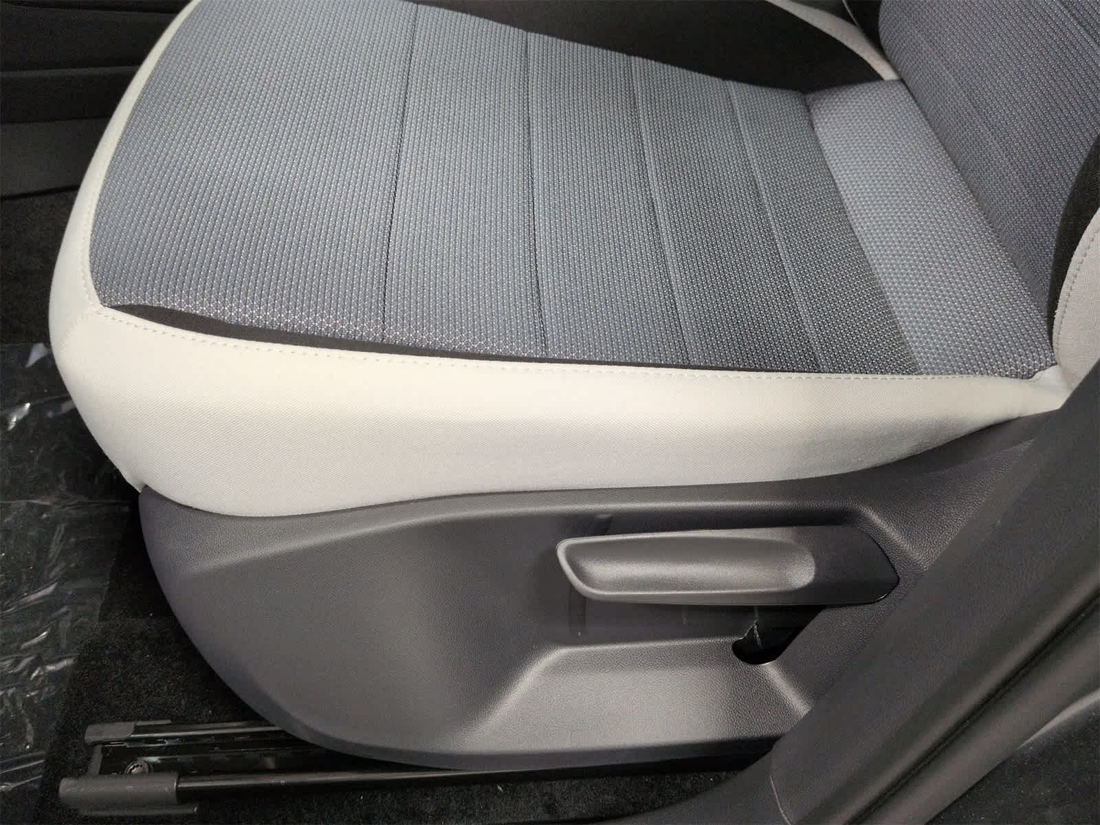 Thumbnail: 2025 Volkswagen Taos - 18