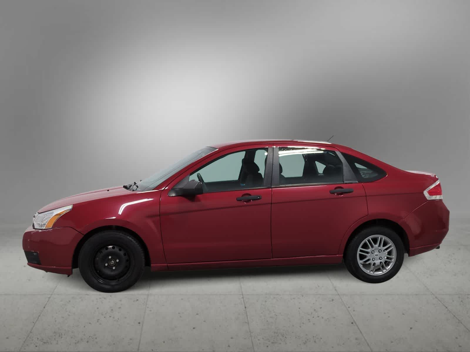 Thumbnail: 2011 Ford Focus - 5