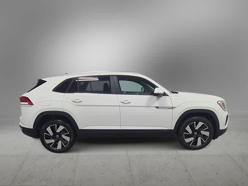 2025 Volkswagen Atlas SE 9