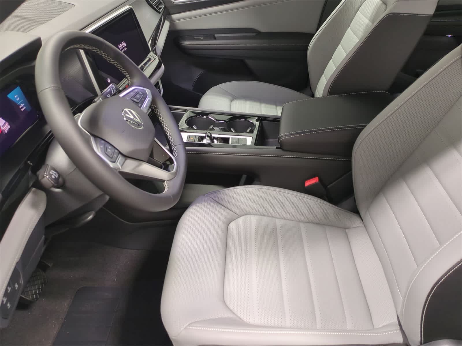 2025 Volkswagen Atlas SEL 17