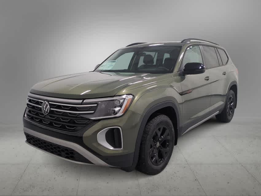 2025 Volkswagen Atlas Peak Edition SE photo 4