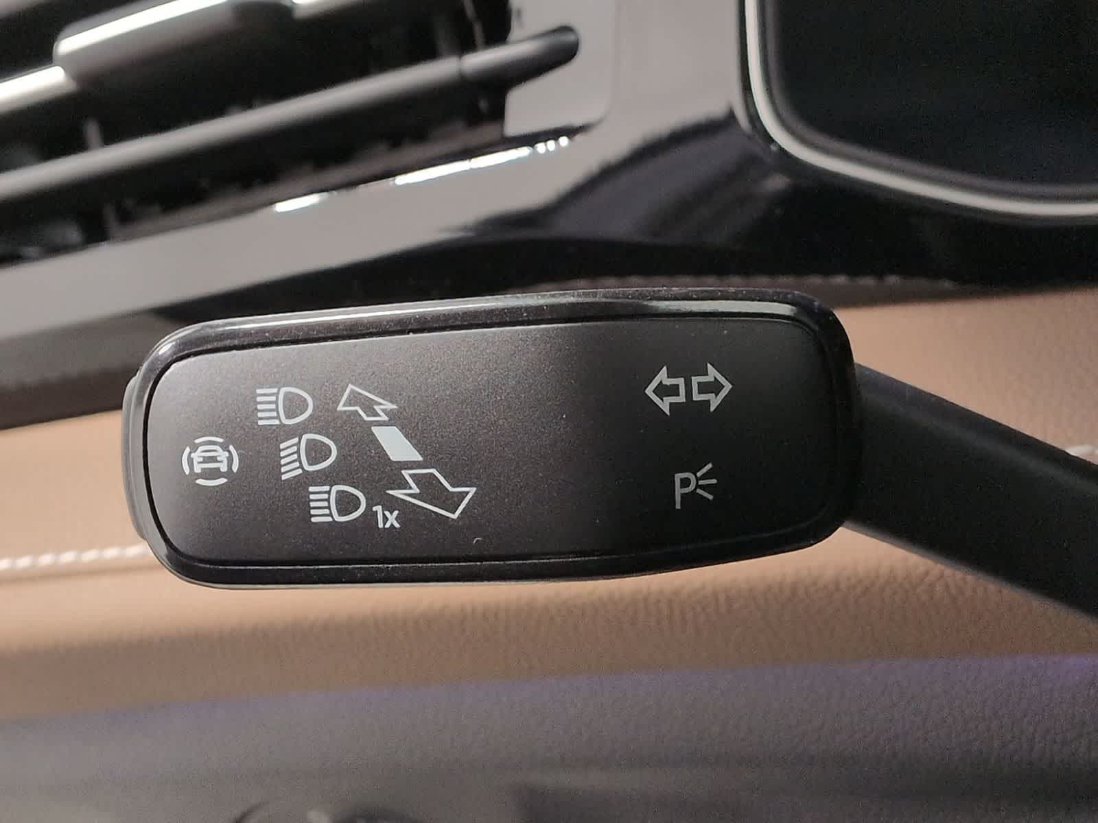 2026 Volkswagen Jetta SEL - Photo 29