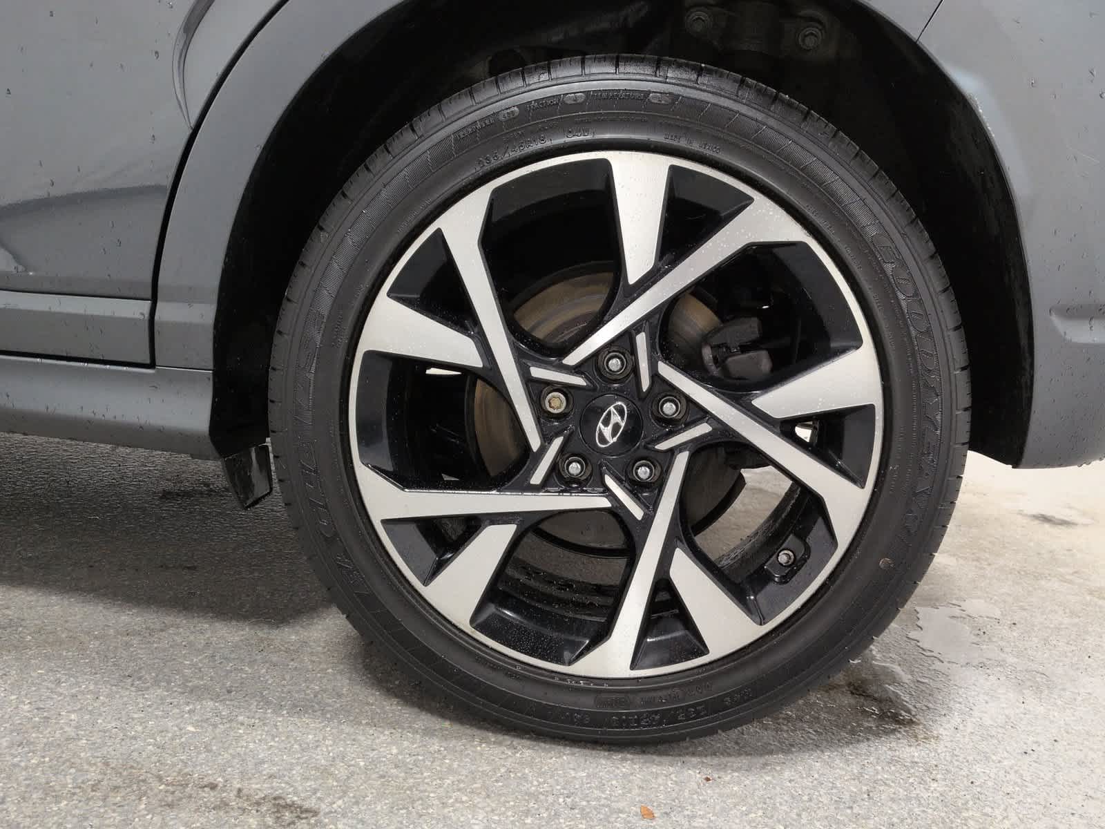 2022 Hyundai Kona Limited - Photo 12
