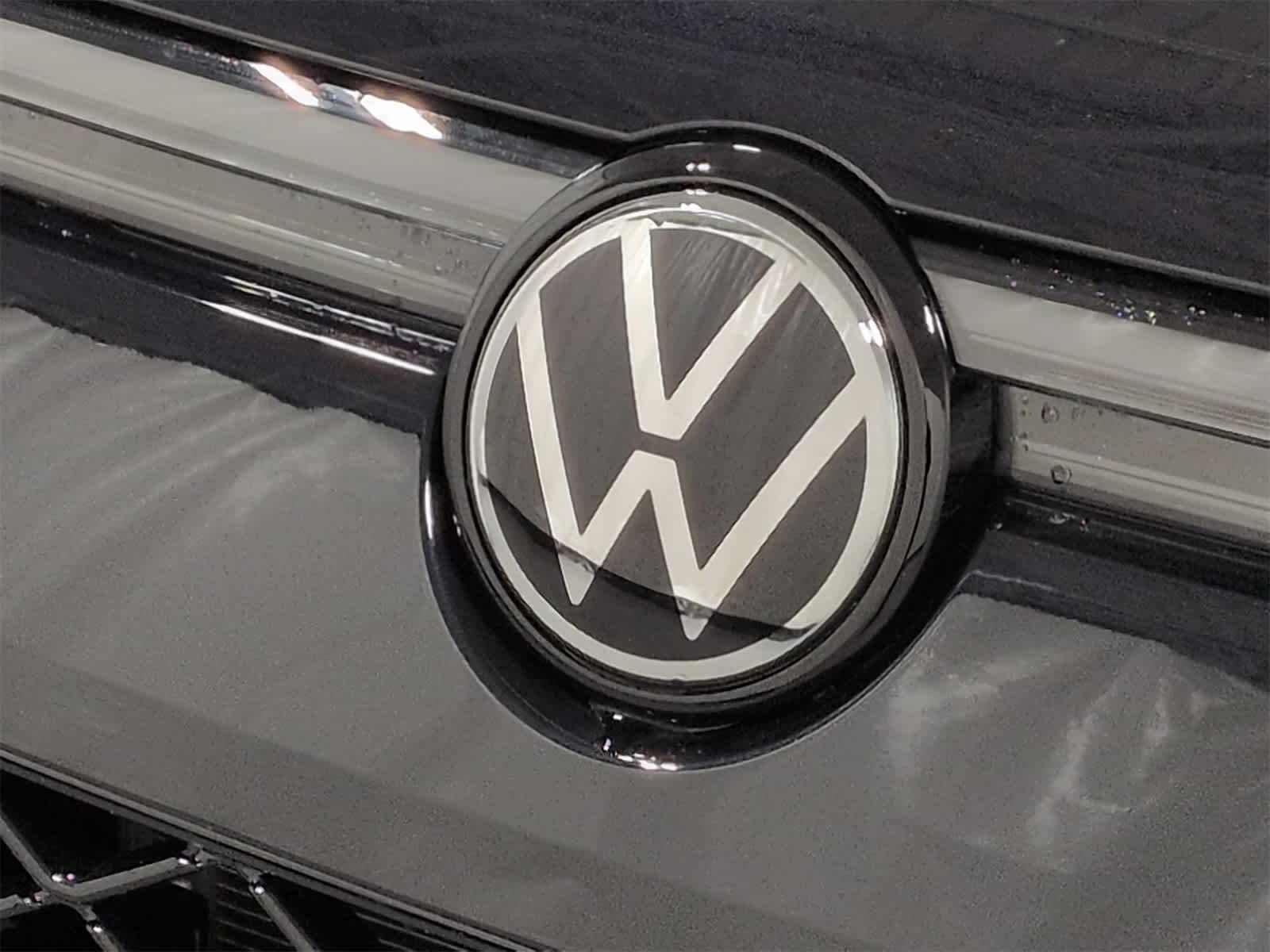 Thumbnail: 2026 Volkswagen Tiguan - 12