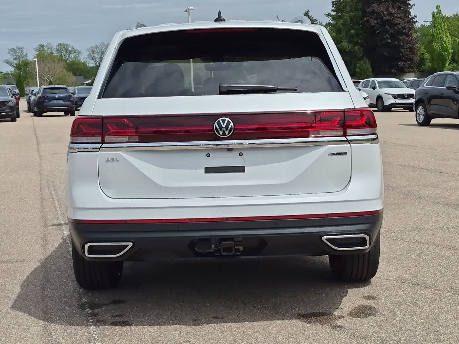 Thumbnail: 2026 Volkswagen Atlas - 13