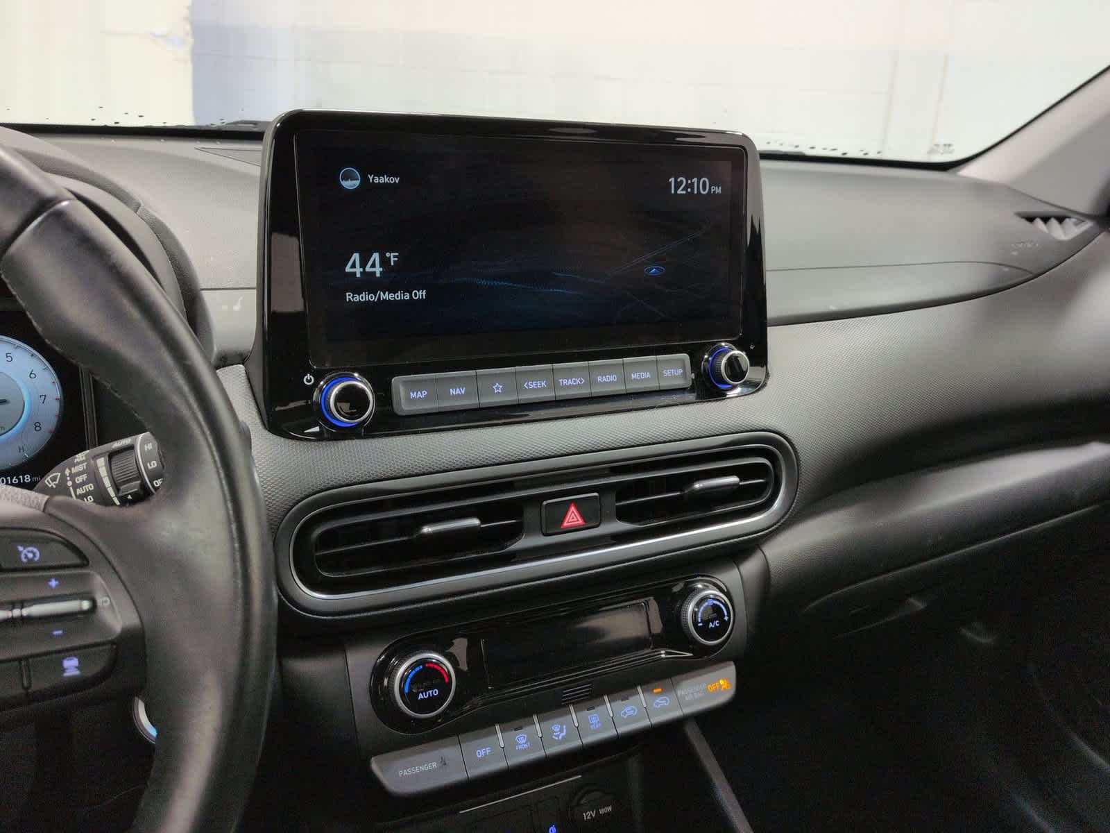 2022 Hyundai Kona Limited - Photo 28