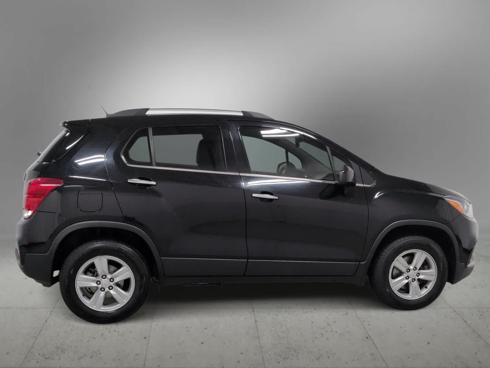 Thumbnail: 2019 Chevrolet Trax - 8