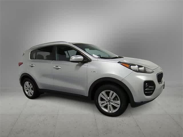 Used 2019 Kia Sportage LX with VIN KNDPMCAC7K7607469 for sale in Farmington, MI