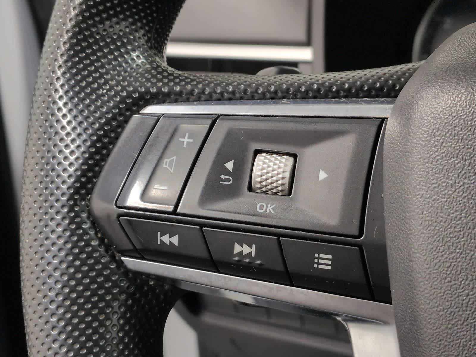 Thumbnail: 2022 Mitsubishi Outlander - 24