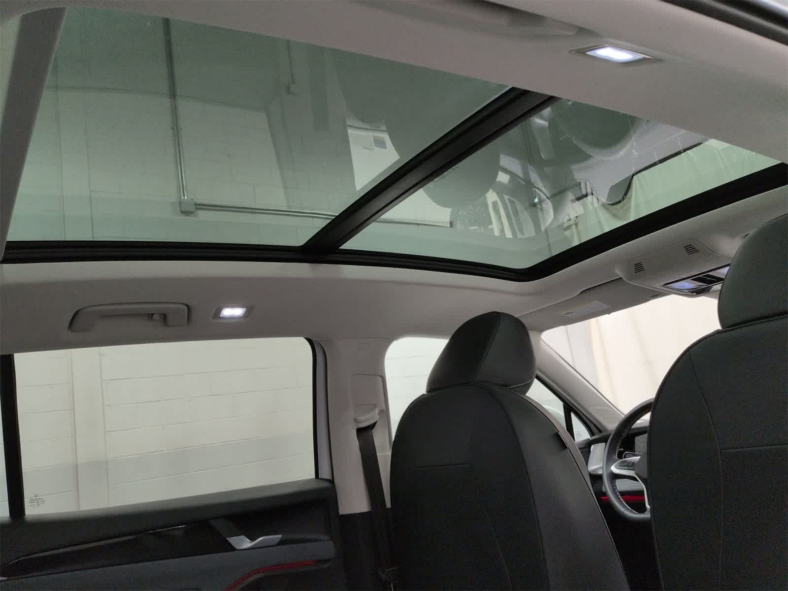 Thumbnail: 2026 Volkswagen Tiguan - 23