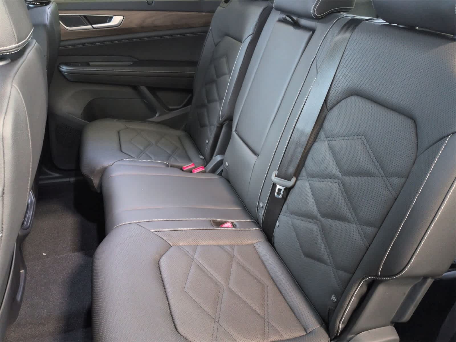 Thumbnail: 2026 Volkswagen Atlas - 21