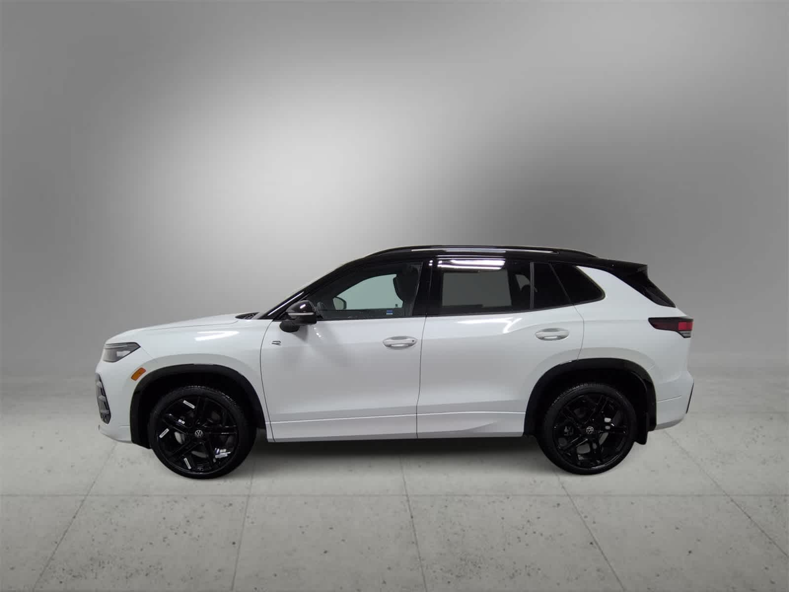 Thumbnail: 2026 Volkswagen Tiguan - 5