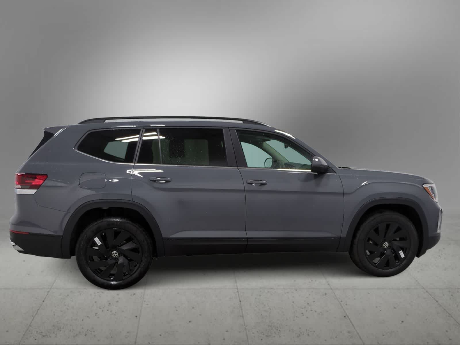 2026 Volkswagen Atlas SE w/Tech - Photo 9