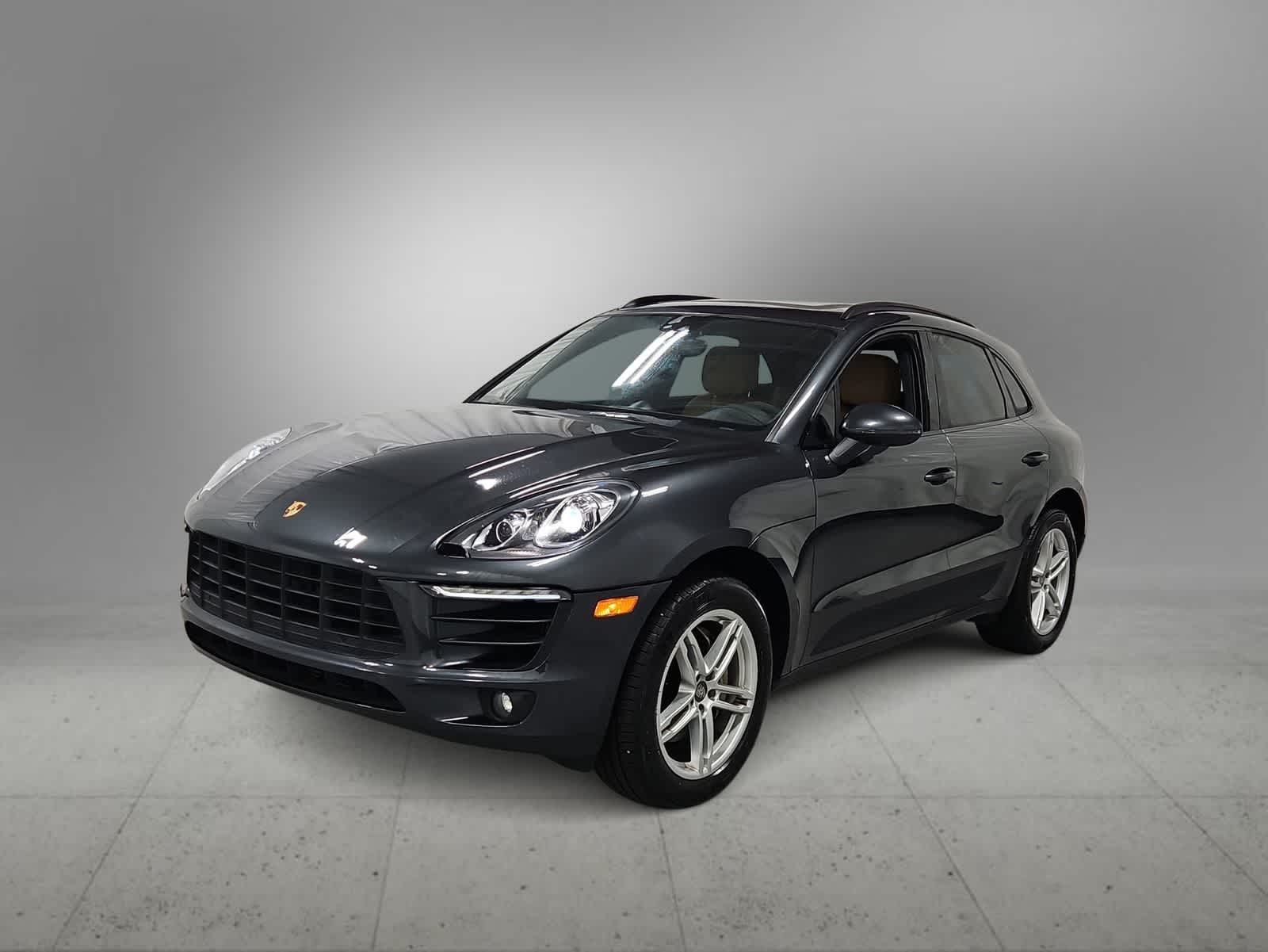 Thumbnail: 2017 Porsche Macan - 4