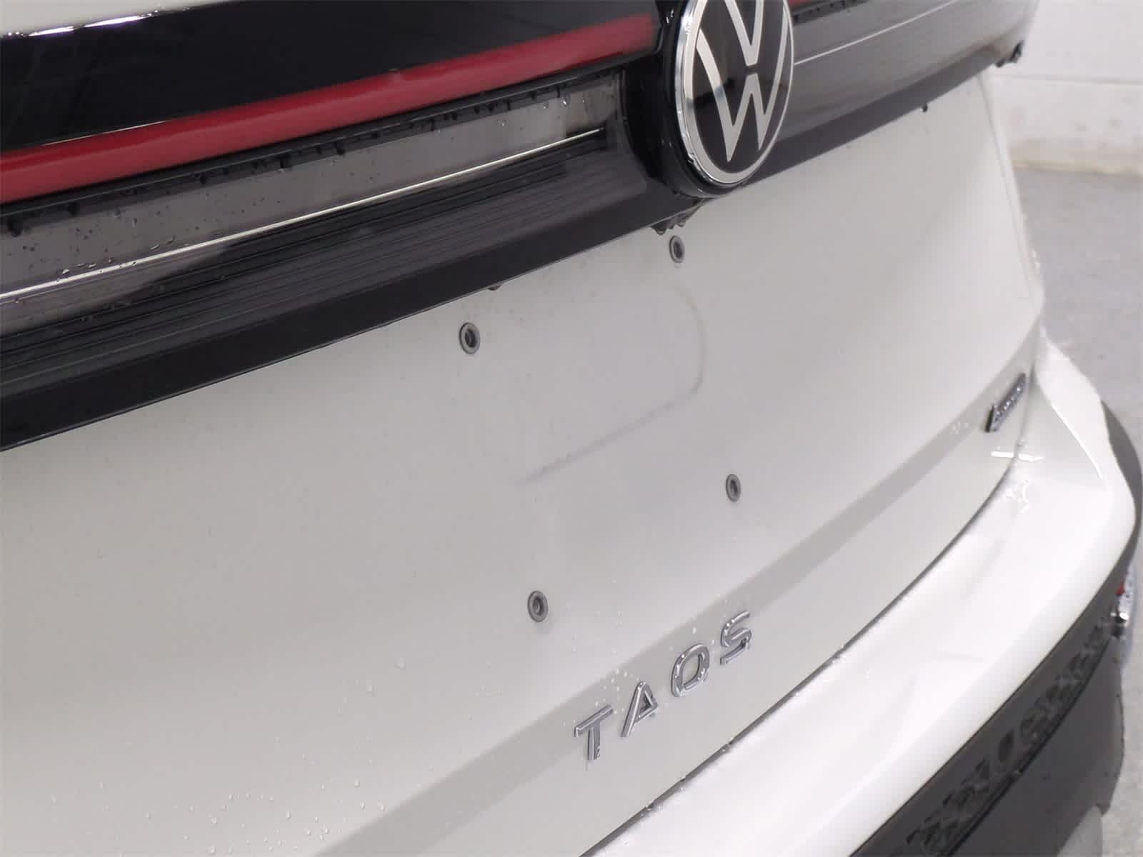 Thumbnail: 2025 Volkswagen Taos - 13