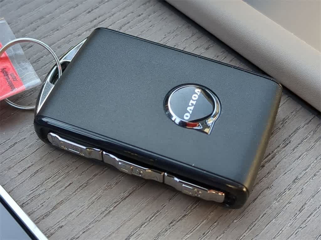 Thumbnail: 2026 Volvo XC90 - 34