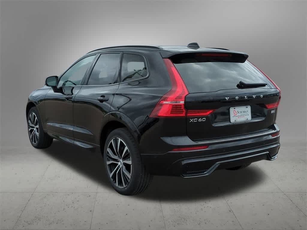 Thumbnail: 2025 Volvo XC60 - 4