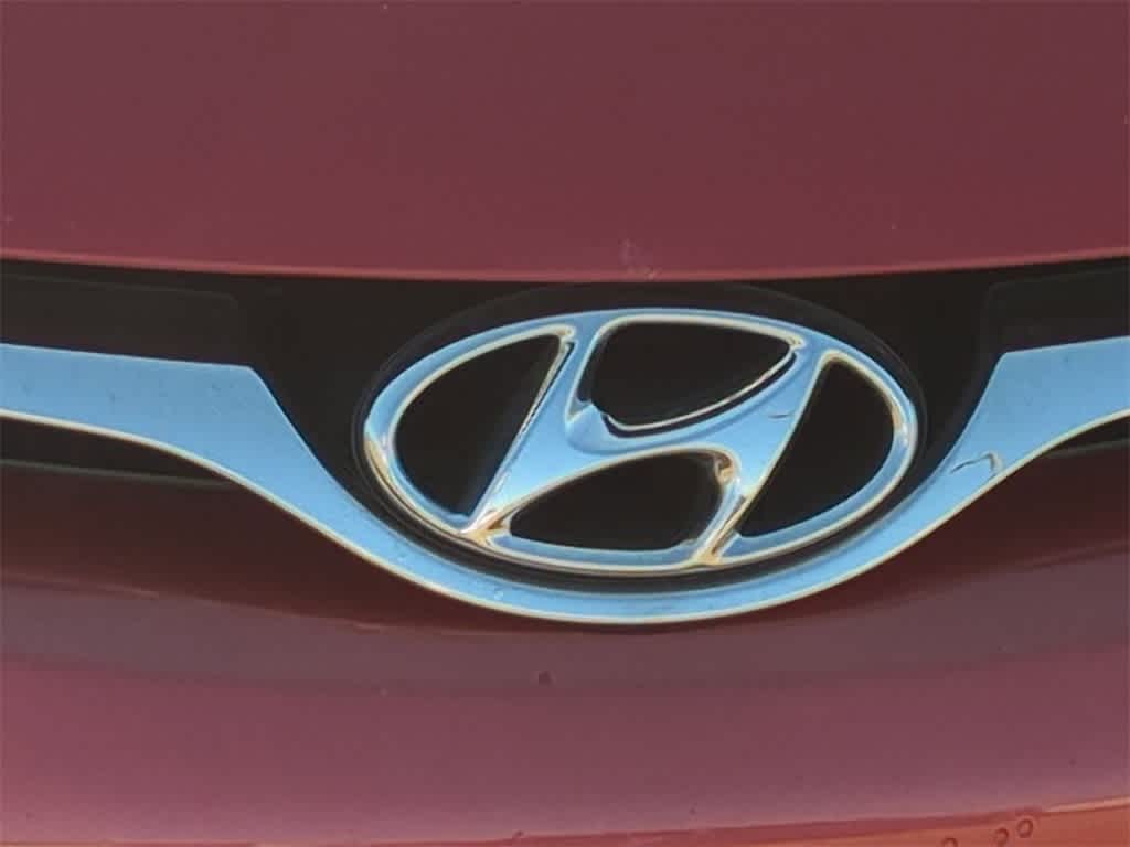 Thumbnail: 2015 Hyundai Elantra - 11